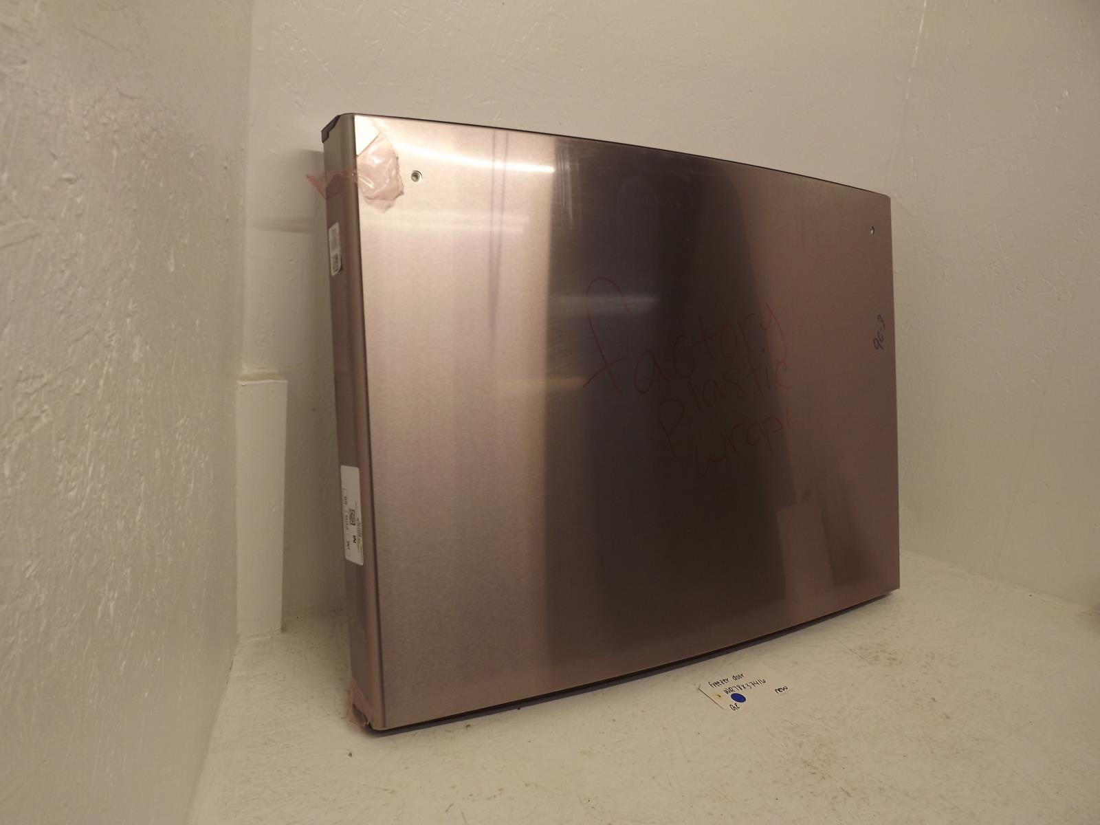 GE Refrigerator WR78X37416 Freezer Door New GE Refrigerator WR78X37416 Freezer Door New
